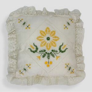 VTG Cross Stitch Candlewick Embroidered Floral Lace Edge Pillow 11.5" x 11.5"